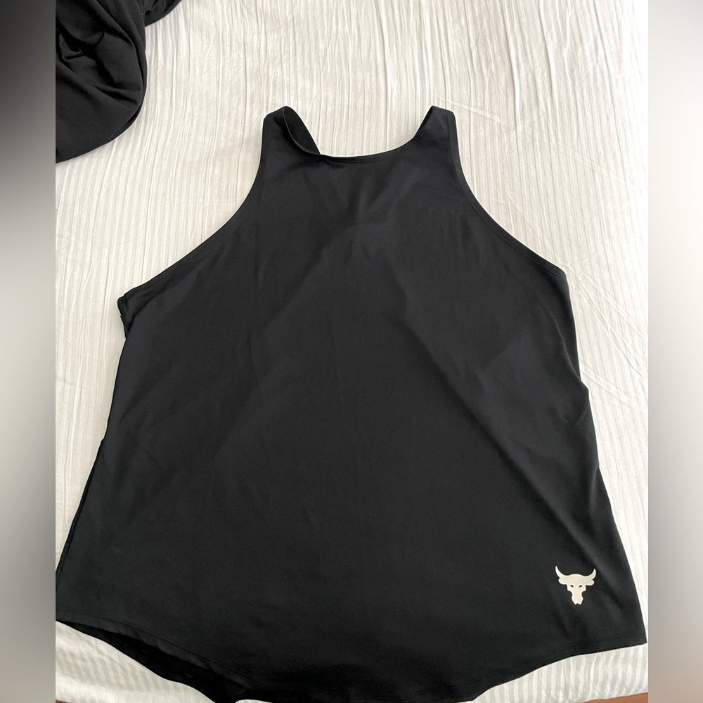 Under Armour women knockout tank.